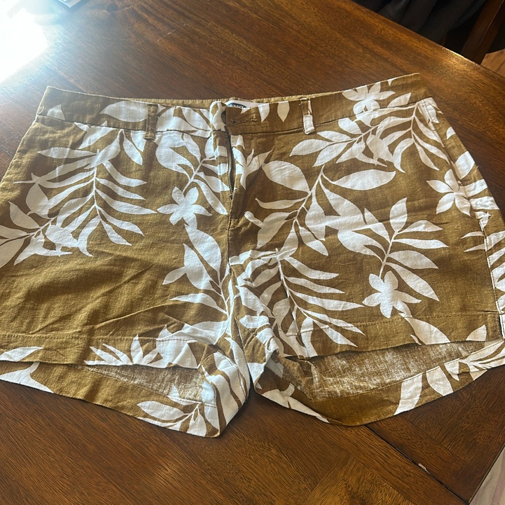 Old navy women’s shorts